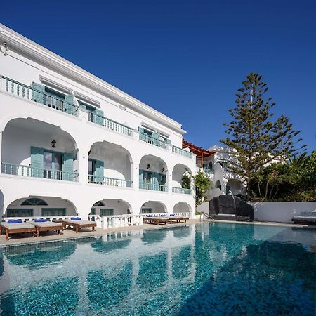 Armonia Hotel Kamári Екстериор снимка