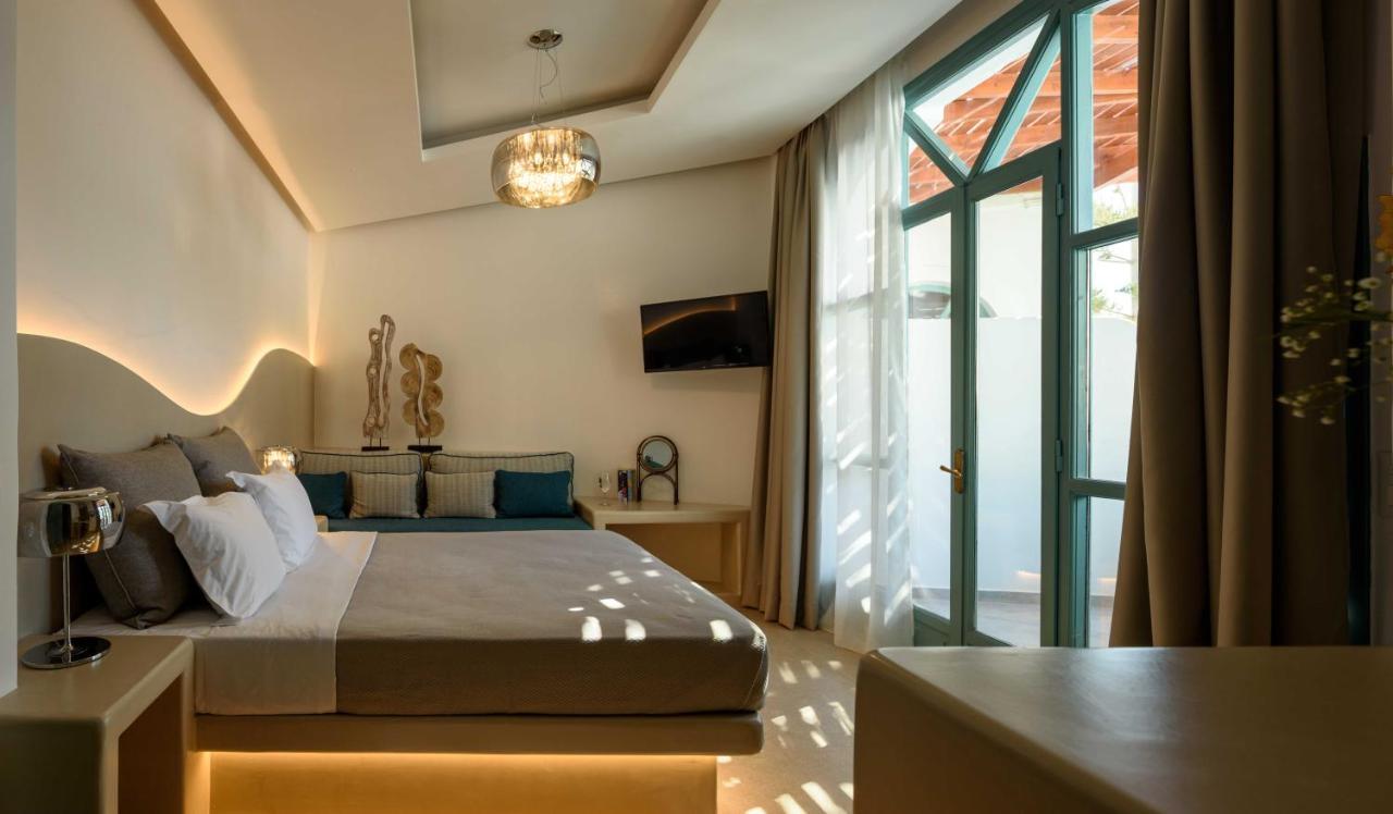 Armonia Hotel Kamári Екстериор снимка